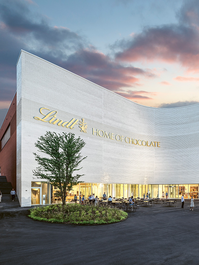 The chocolate competence center of the “Lindt Chocolate Competence Foundation” (Photo)