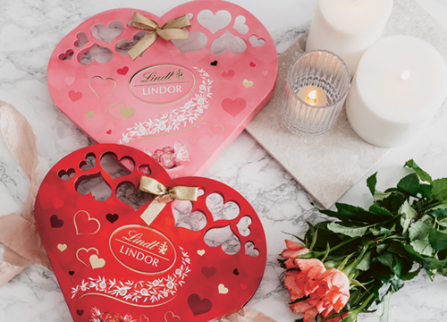 Zwei Lindor-Schachteln in Herzform (Photo)